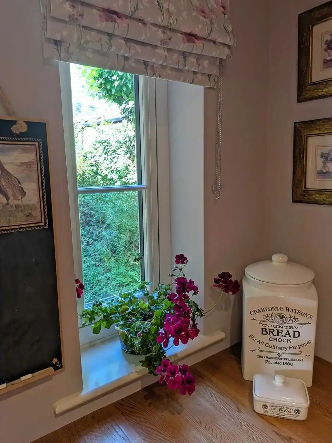 R7 Clotted Cream Casement Window